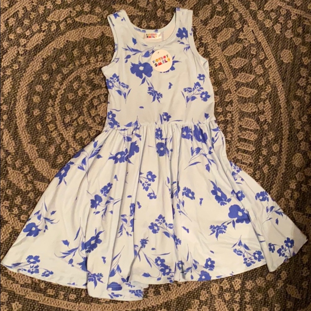 Dot dot smile blue floral tank 7